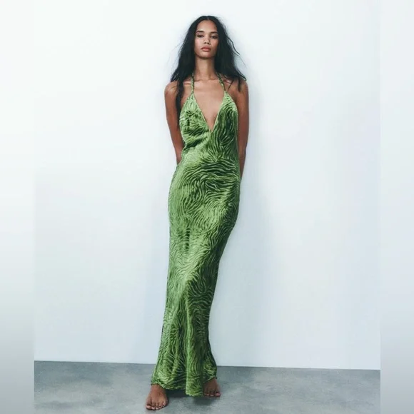 Sequin Halter Neck Zara Green Sparkly Dress Zara Green Sequinned Halter  Neck SO